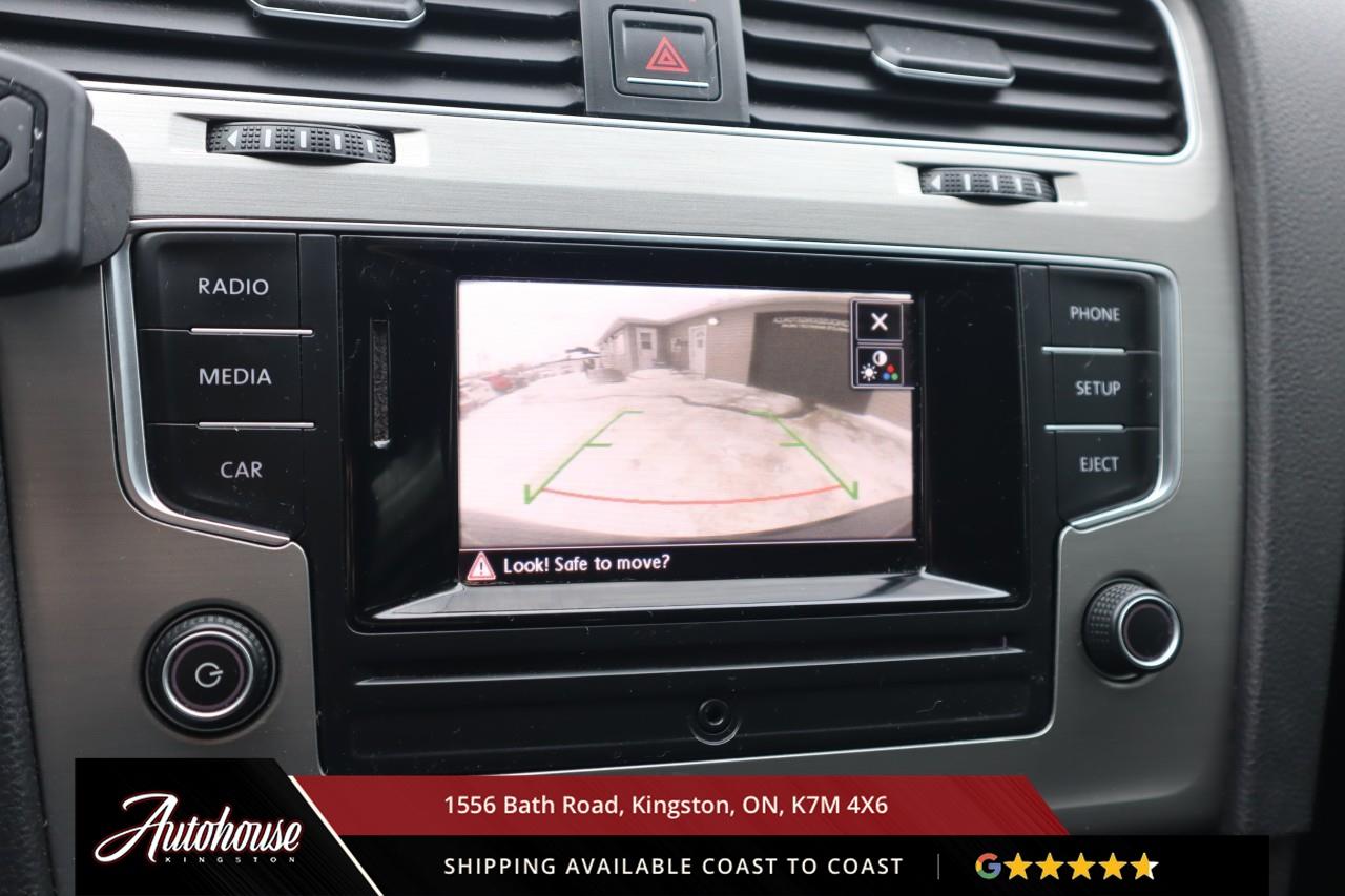 2017 Volkswagen Golf 1.8 TSI Comfortline REARVIEW CAMERA - TSI Photo