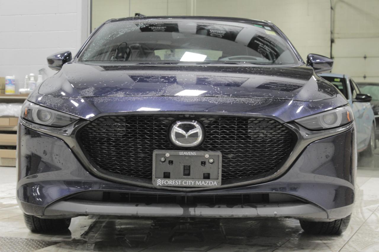 2023 Mazda MAZDA3 GT Photo