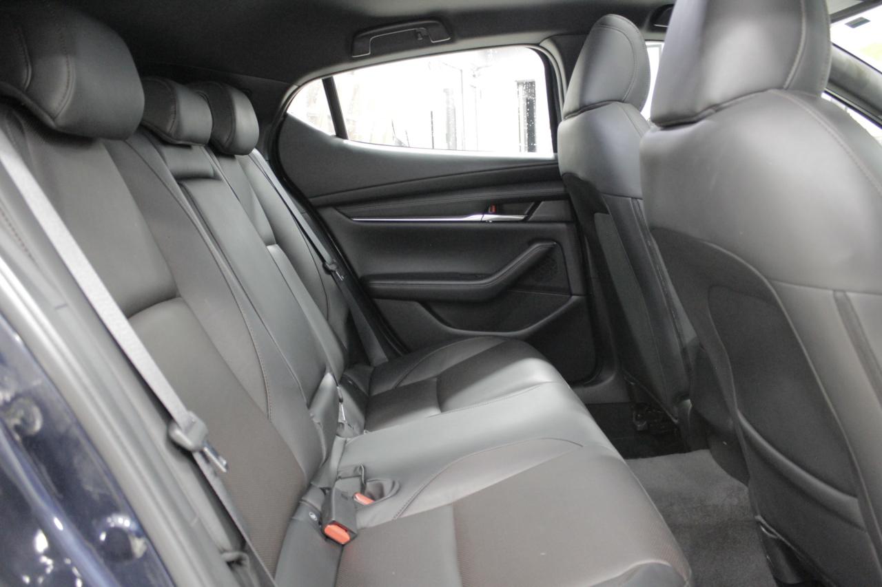 2023 Mazda MAZDA3 GT Photo