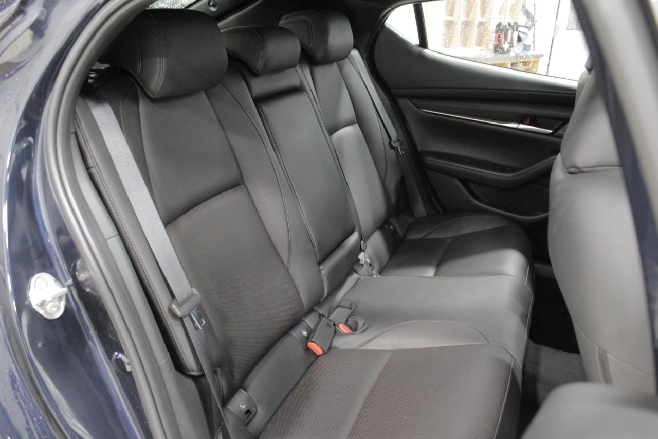 2023 Mazda MAZDA3 GT Photo