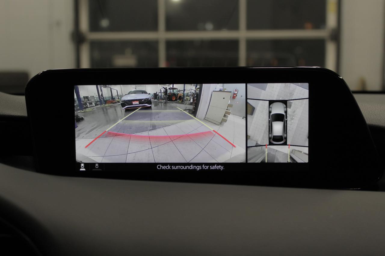 2023 Mazda MAZDA3 GT Photo