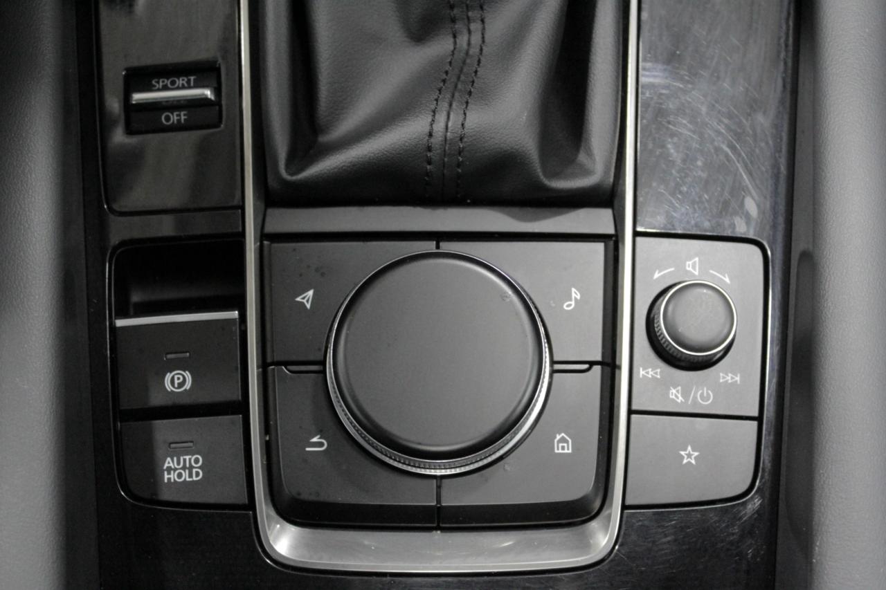 2023 Mazda MAZDA3 GT Photo