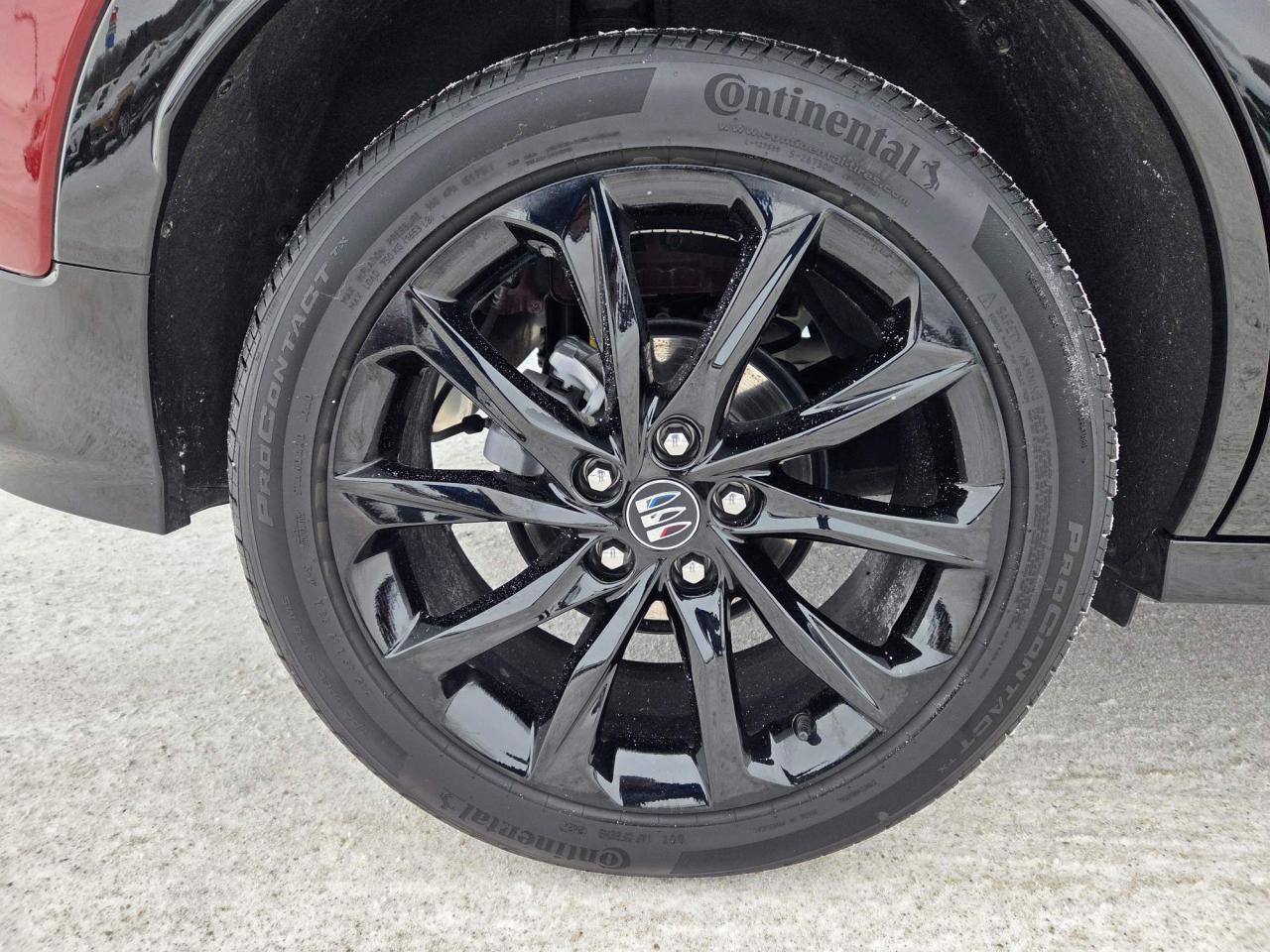 2025 Buick Encore GX Sport Touring Leather | Sunroof | Tech Pkg | 19" Wheels Photo