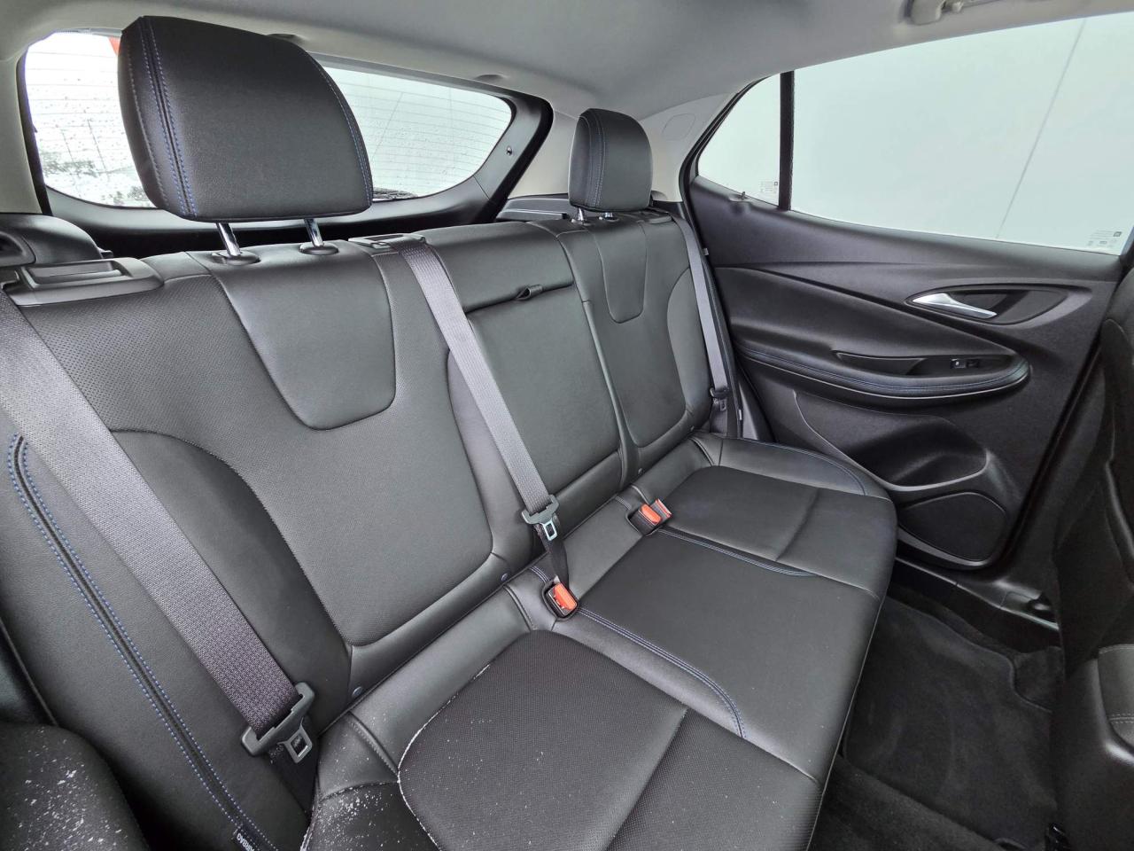 2025 Buick Encore GX Sport Touring Leather | Sunroof | Tech Pkg | 19" Wheels Photo