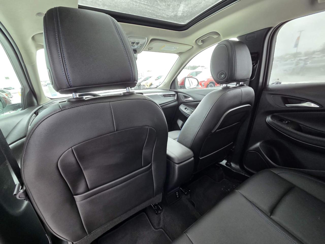 2025 Buick Encore GX Sport Touring Leather | Sunroof | Tech Pkg | 19" Wheels Photo