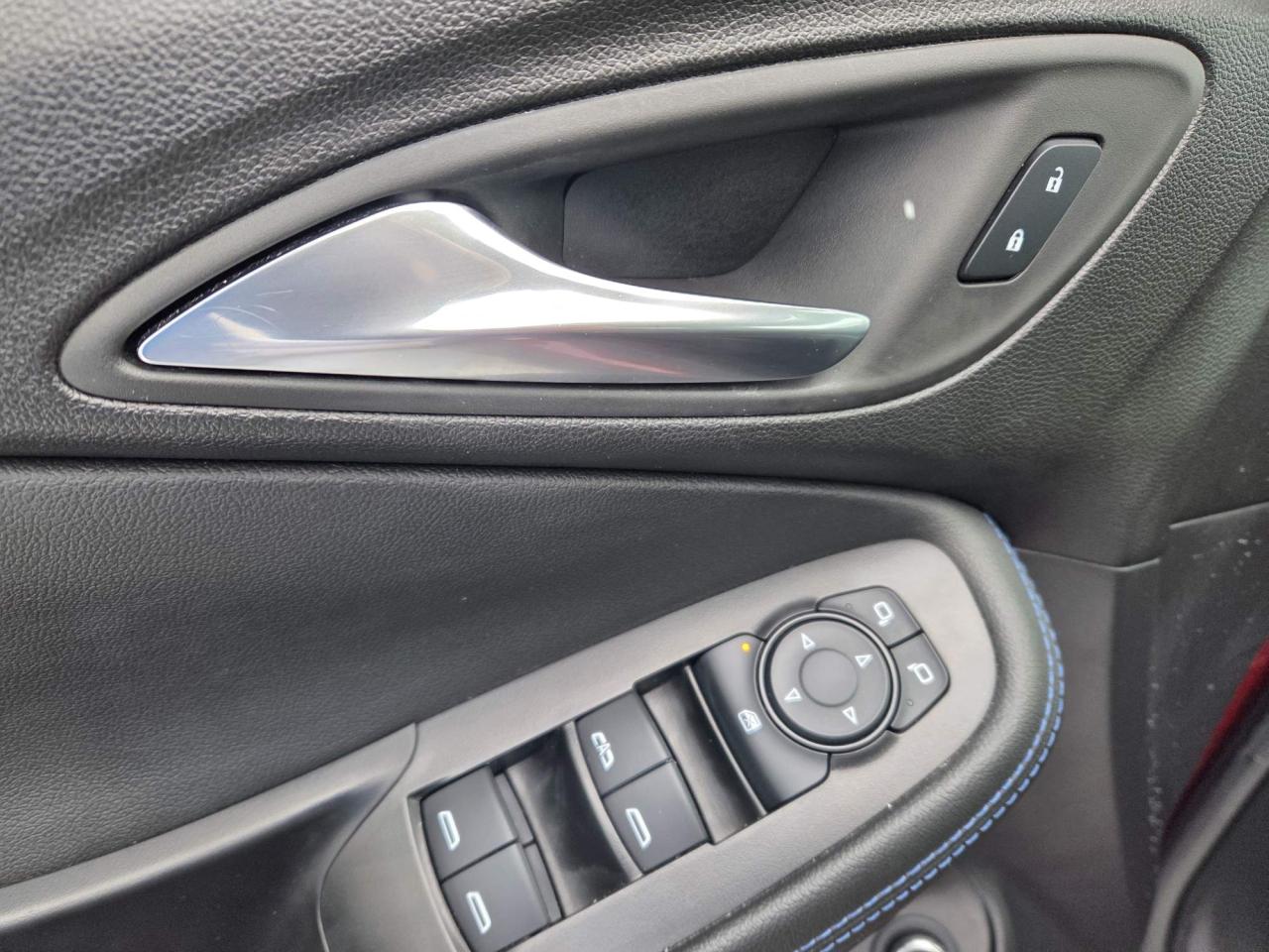 2025 Buick Encore GX Sport Touring Leather | Sunroof | Tech Pkg | 19" Wheels Photo