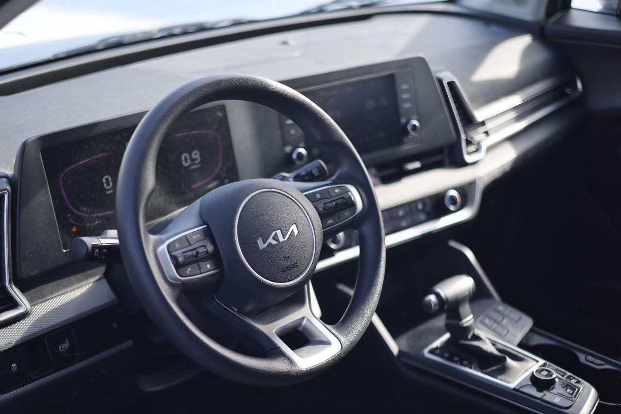 2023 Kia Sportage LX FWD Photo