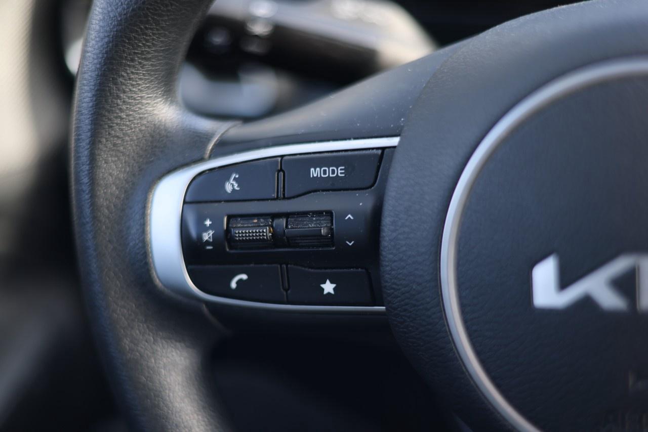 2023 Kia Sportage LX FWD Photo