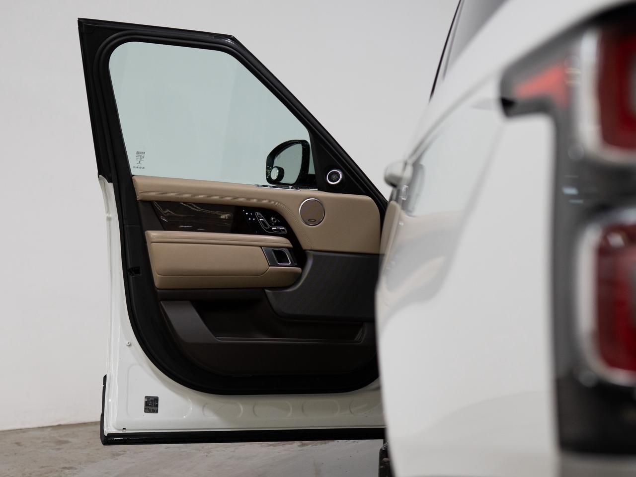 2020 Land Rover Range Rover P525 | HSE | ENTERTAINMENT PKG | 22 IN Photo