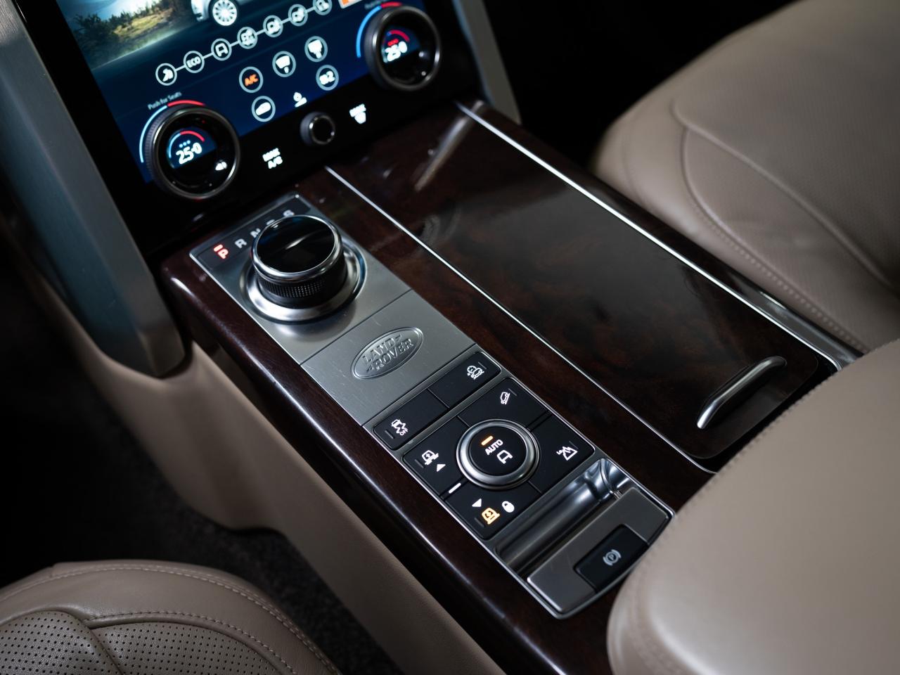 2020 Land Rover Range Rover P525 | HSE | ENTERTAINMENT PKG | 22 IN Photo