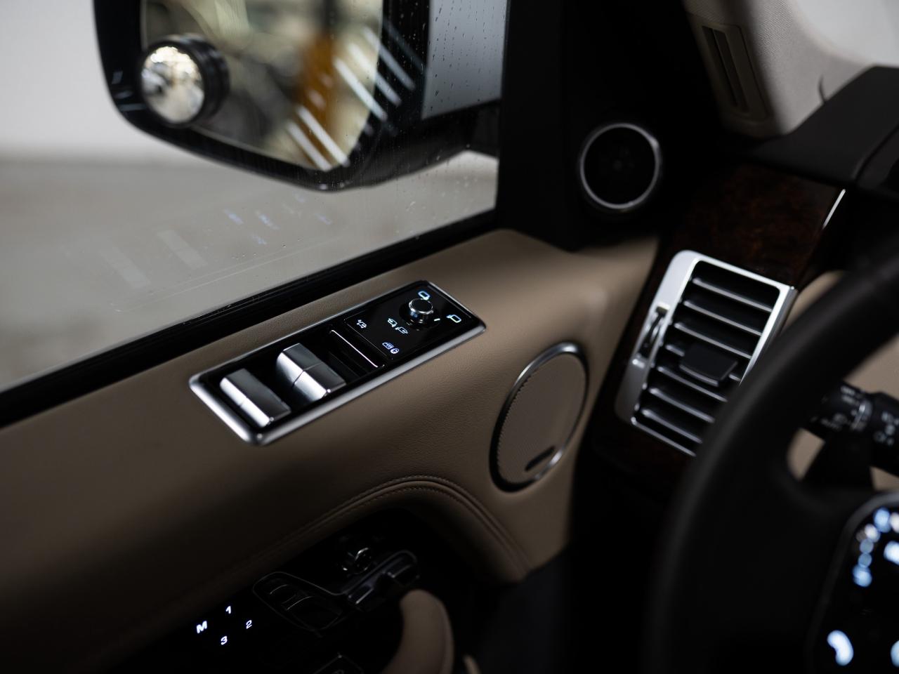 2020 Land Rover Range Rover P525 | HSE | ENTERTAINMENT PKG | 22 IN Photo