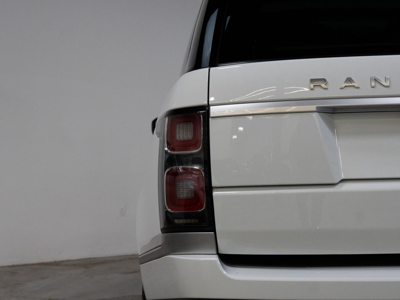 2020 Land Rover Range Rover P525 | HSE | ENTERTAINMENT PKG | 22 IN Photo