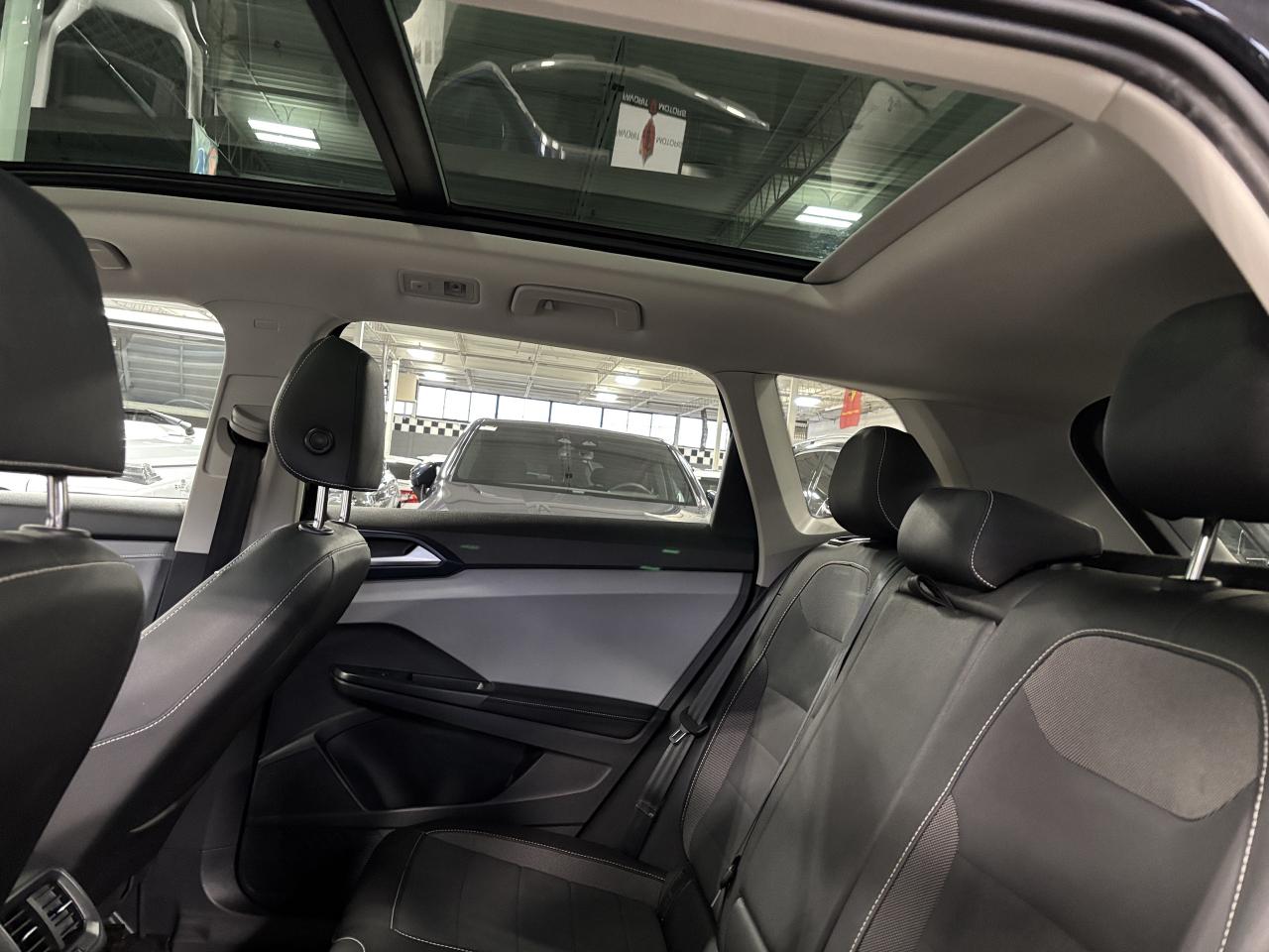 2024 Volkswagen Taos Comfortline|PANOROOF|LEATHER|CARPLAY|BACKUPCAM|+++ Photo