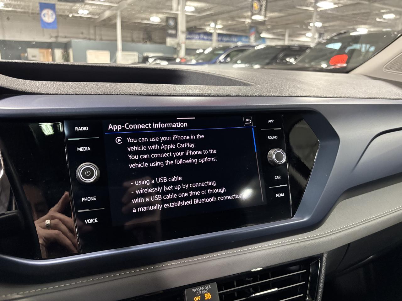 2024 Volkswagen Taos Comfortline|PANOROOF|LEATHER|CARPLAY|BACKUPCAM|+++ Photo