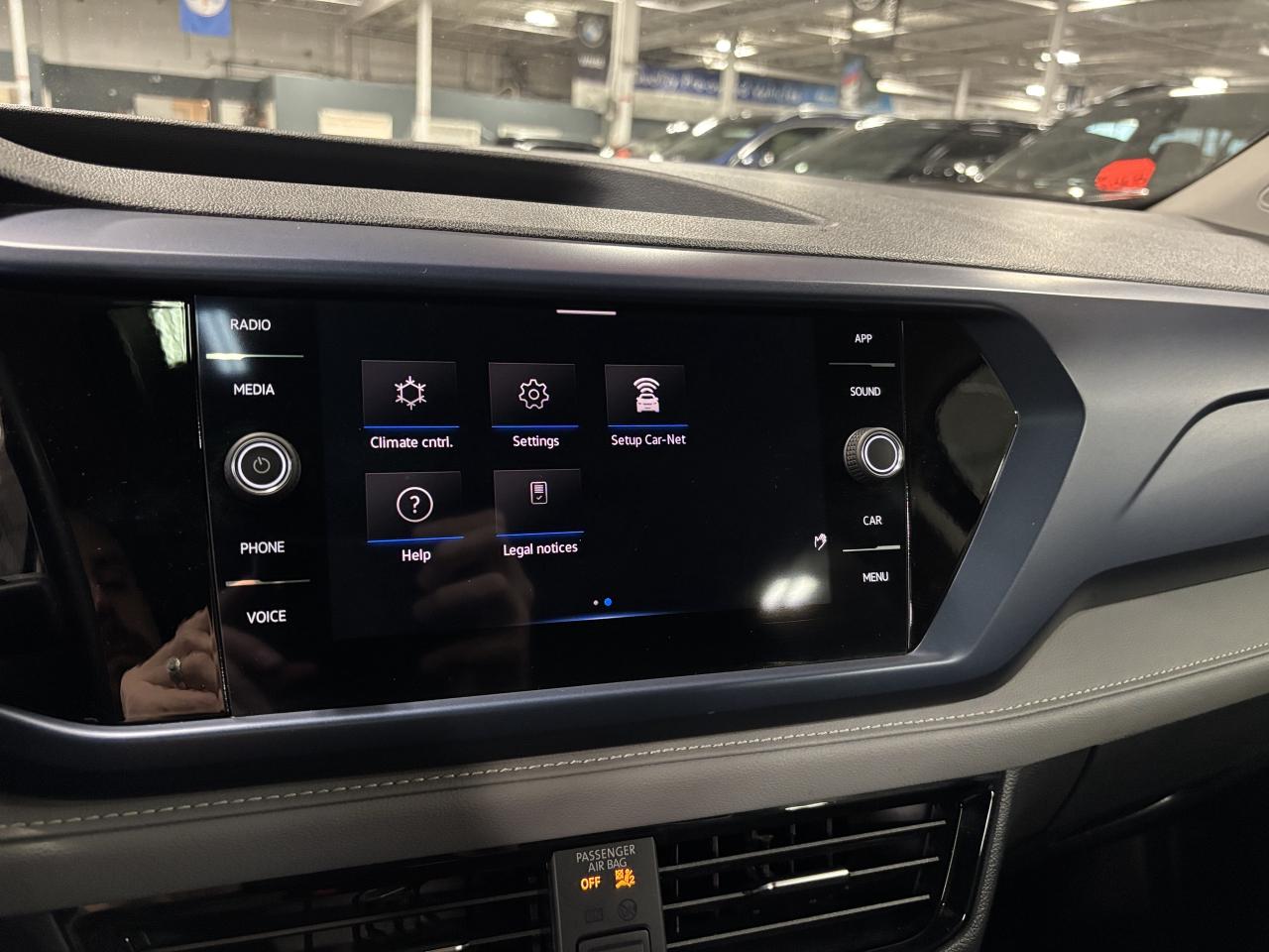 2024 Volkswagen Taos Comfortline|PANOROOF|LEATHER|CARPLAY|BACKUPCAM|+++ Photo