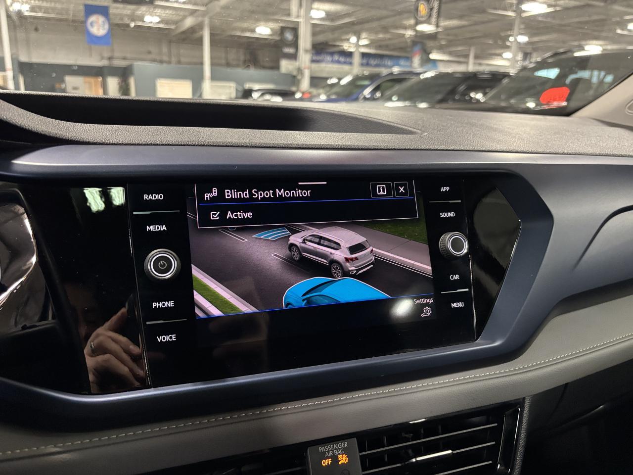 2024 Volkswagen Taos Comfortline|PANOROOF|LEATHER|CARPLAY|BACKUPCAM|+++ Photo