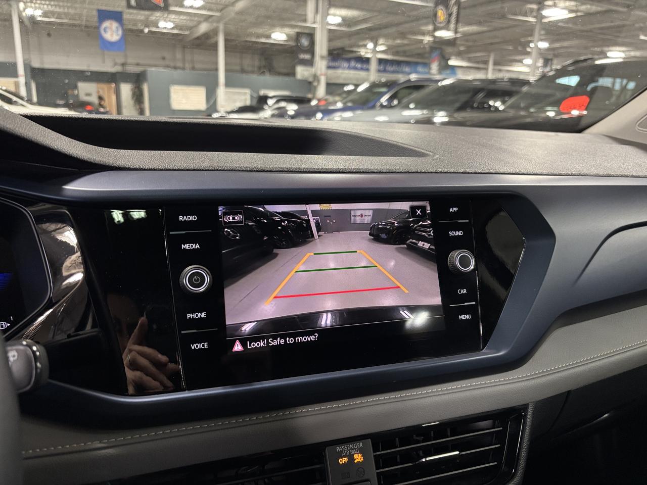2024 Volkswagen Taos Comfortline|PANOROOF|LEATHER|CARPLAY|BACKUPCAM|+++ Photo
