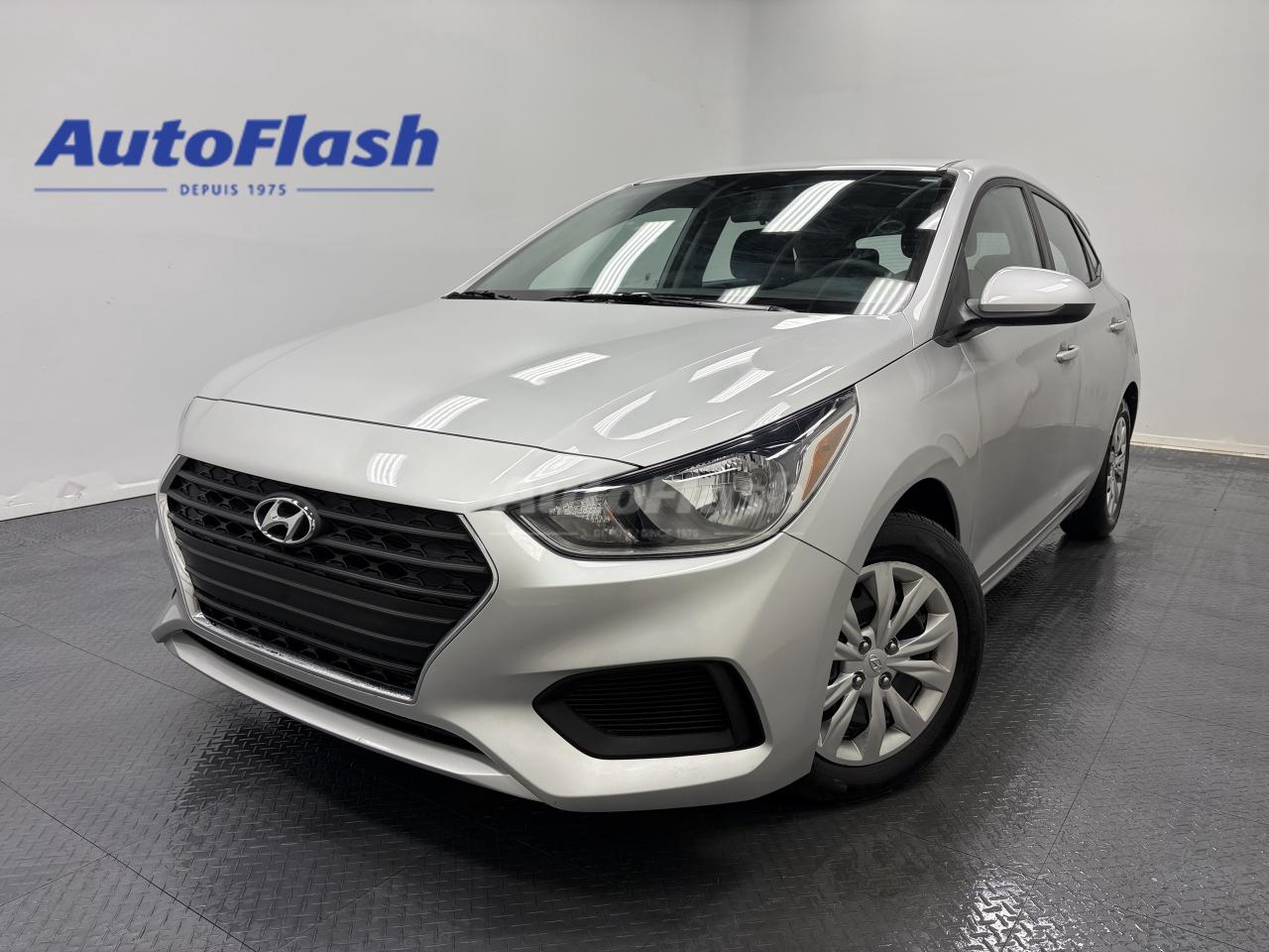 +Bluetooth 
+Cam&eacute;ra de recul / Backup camera 
+Commandes de radio au volant / Steering wheel audio controls
+Un seul propri&eacute;taire / One owner
+Aucun Accident /  No accidents
+V&eacute;rifi&eacute; par Carfax / Carfax verified
+Historique dentretien / Maintenance history
+Protection m&eacute;canique disponible / Mechanical protection available



Visitez notre page Google pour voir tous les commentaires positifs que nos clients nous laissent.
 
Financement rapide et facile, 1ere, 2e et 3e chances au cr&eacute;dit, approbation en 30 minutes, taux dacceptation tr&egrave;s &eacute;lev&eacute;. 

Essayez notre demande de cr&eacute;dit s&eacute;curis&eacute; en ligne, sans obligation! 

Nous sommes les sp&eacute;cialistes des autos, fourgonnettes, VUS, 4x4, et les camions l&eacute;gers jusqu&agrave; une tonne. 

*Seulement le nettoyage de base du v&eacute;hicule, fait par un sous-traitant, est inclus. Pour un perfectionnement de lesth&eacute;tique int&eacute;rieur/ext&eacute;rieur, dont une d&eacute;contamination de la peinture, des retouches de peinture, faites par nos experts en esth&eacute;tique, une somme de 249$ sera ajout&eacute;e &agrave; votre facture. Aussi disponible, loption dimmatriculer la voiture sur place, qui vous permet d&eacute;pargner du temps et le co&ucirc;t de 25$ du transit temporaire.

*AutoFlash se r&eacute;serve le droit de refuser un paiement en comptant. 

*************

Since 1975 AutoFlash has offered the best price-quality and excellent service. 

Visit our Google page to read all the nice things our clients have to say about us.

We have financing for all credit situations. 1st 2nd 3rd chance credit with an excellent approval rate!

Try our secured online credit application any time, with no obligation! 

We specialize in all brands, makes and models. Whether you need a car, truck, SUV or minivan, we can help you.

And if we dont have it, well find it for you!

*Only the basic cleaning of the vehicle, done by a subcontractor, is included in the advertised price. For a complete interior/exterior detailing, done by our esthetic specialists, which includes a complete paint decontamination and paint touch-ups if needed, an amount of 249$ will be added to your invoice. Also available, in-house licensing, which allows you to save the $25 for a temporary Transit.

*AutoFlash reserves the right to refuse a cash payment.