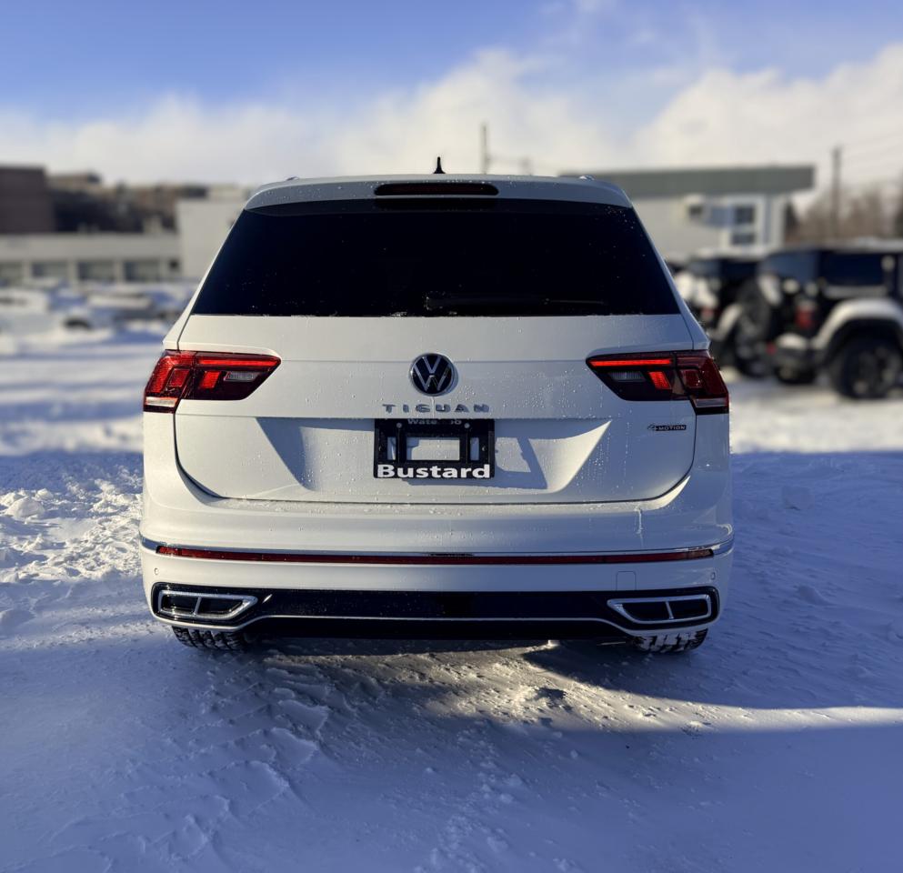 2023 Volkswagen Tiguan Highline R-Line 4MOTION | NAVIGATION | BLUETOOTH Photo