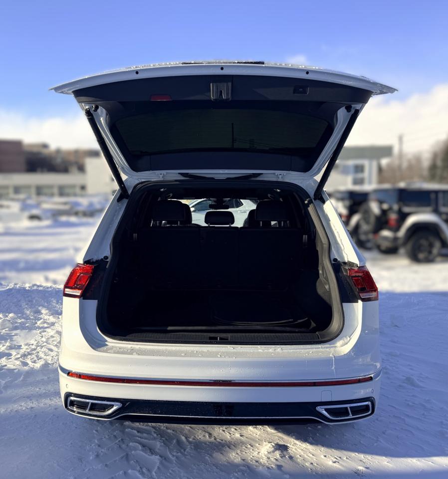 2023 Volkswagen Tiguan Highline R-Line 4MOTION | NAVIGATION | BLUETOOTH Photo