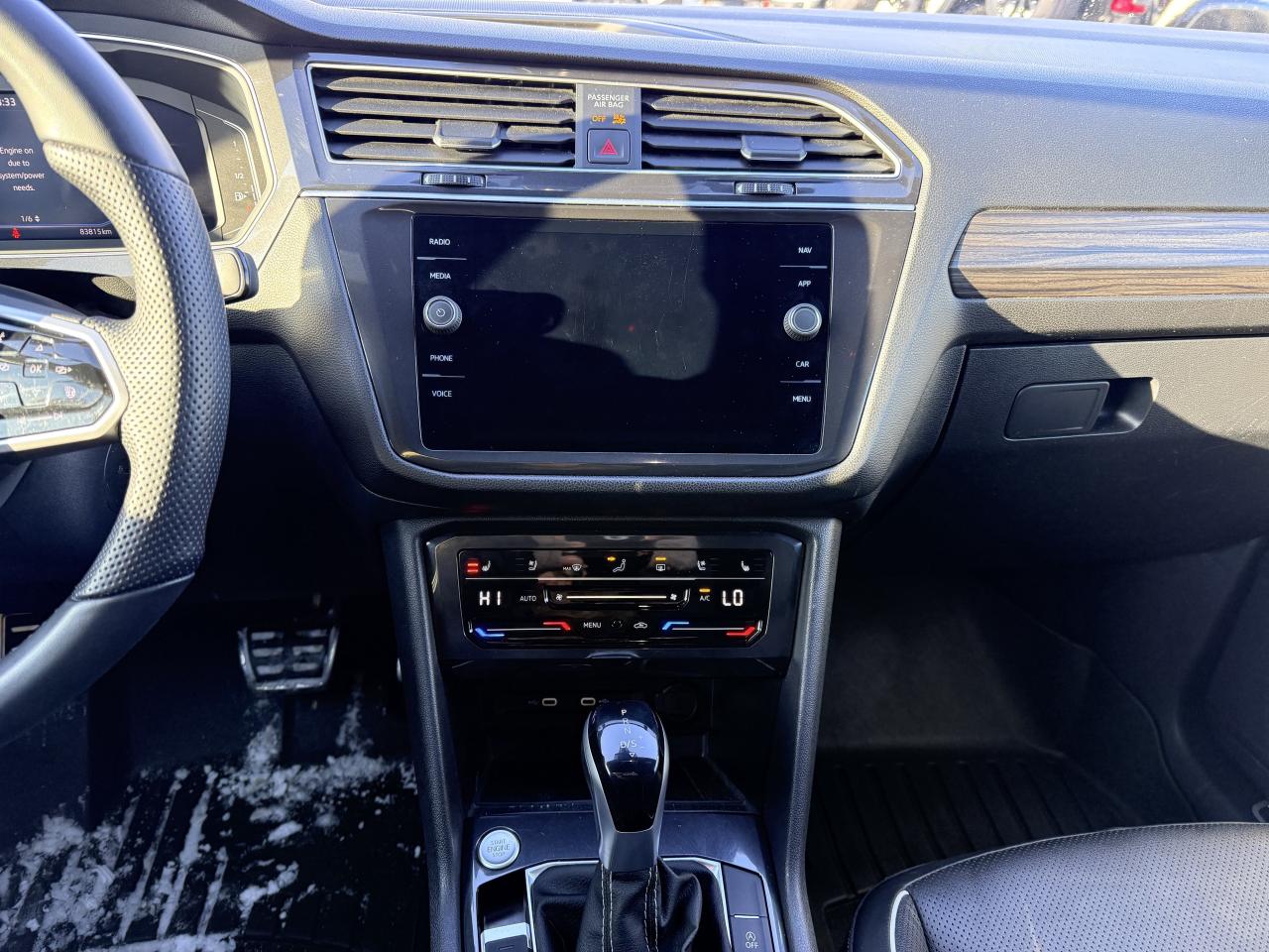 2023 Volkswagen Tiguan Highline R-Line 4MOTION | NAVIGATION | BLUETOOTH Photo