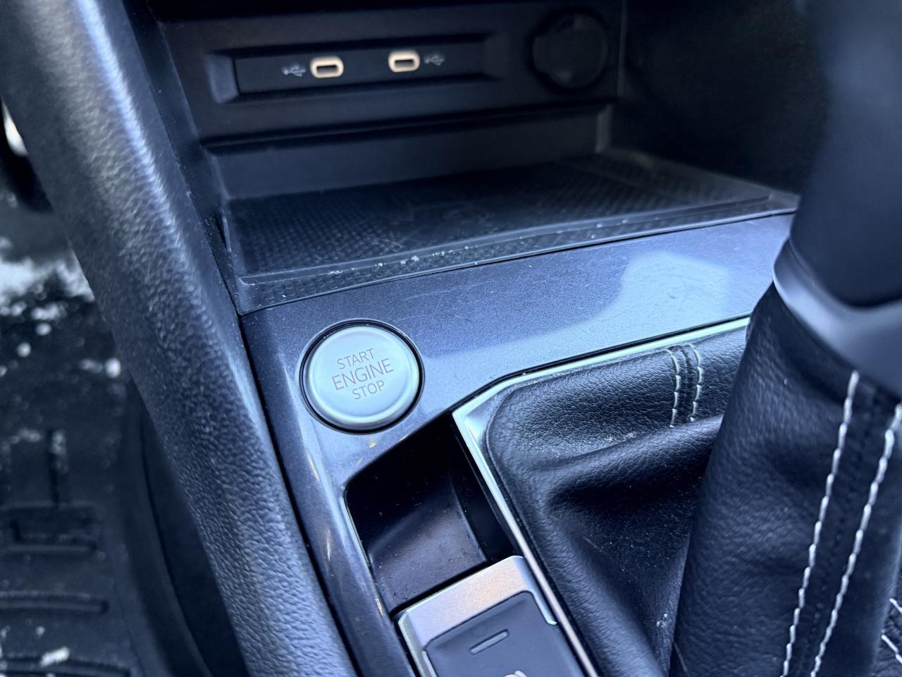 2023 Volkswagen Tiguan Highline R-Line 4MOTION | NAVIGATION | BLUETOOTH Photo