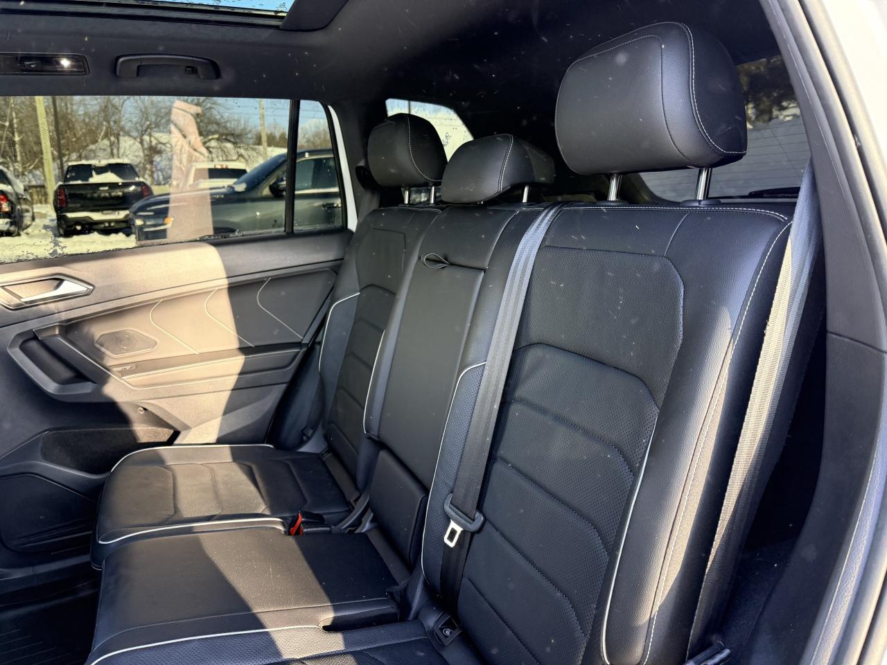 2023 Volkswagen Tiguan Highline R-Line 4MOTION | NAVIGATION | BLUETOOTH Photo