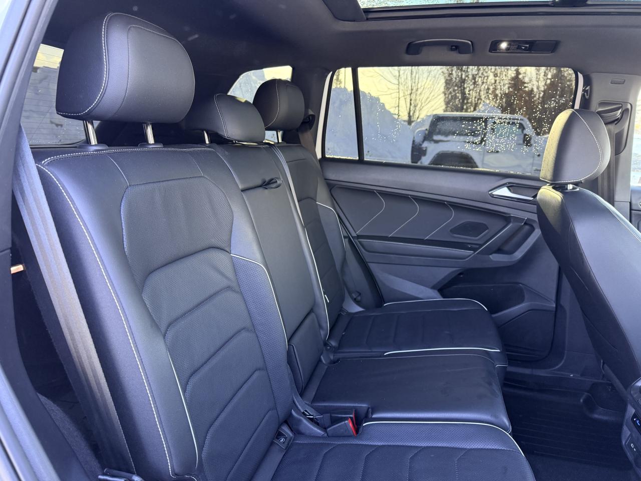 2023 Volkswagen Tiguan Highline R-Line 4MOTION | NAVIGATION | BLUETOOTH Photo