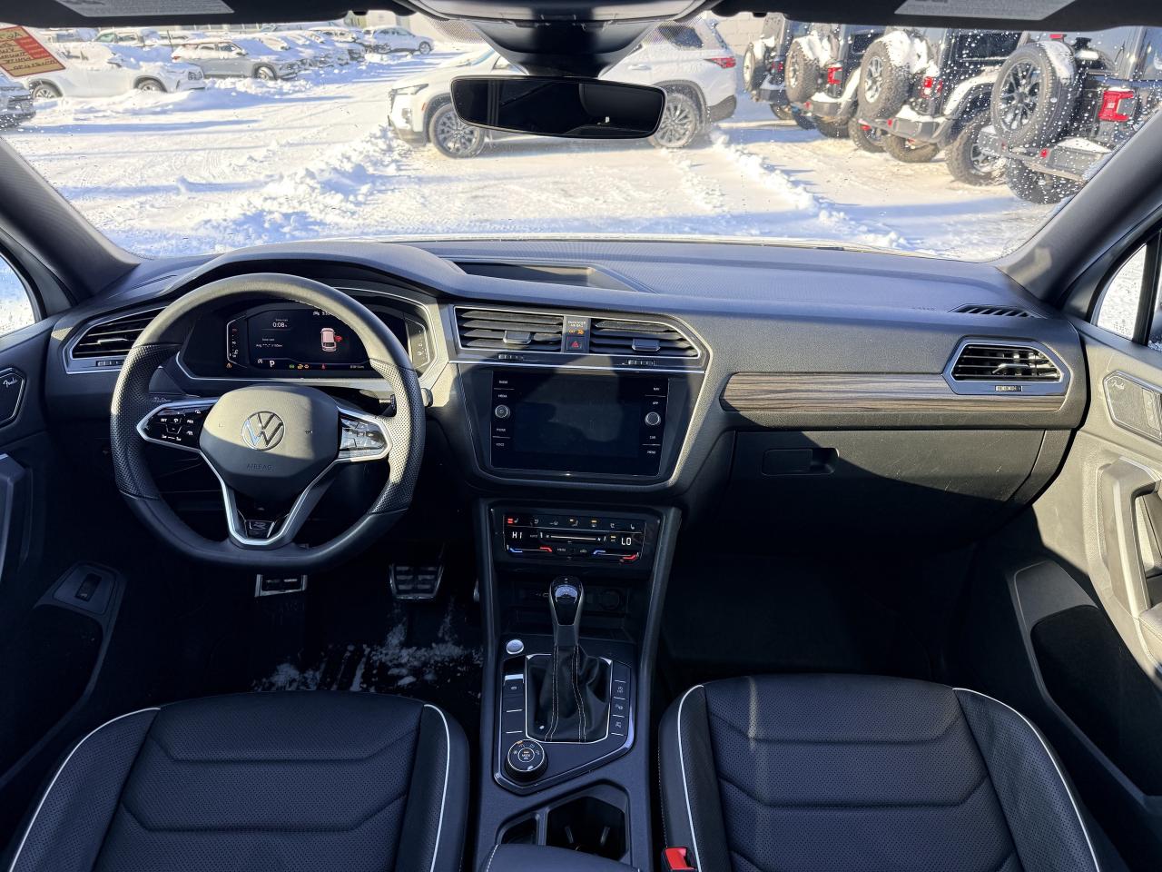 2023 Volkswagen Tiguan Highline R-Line 4MOTION | NAVIGATION | BLUETOOTH Photo