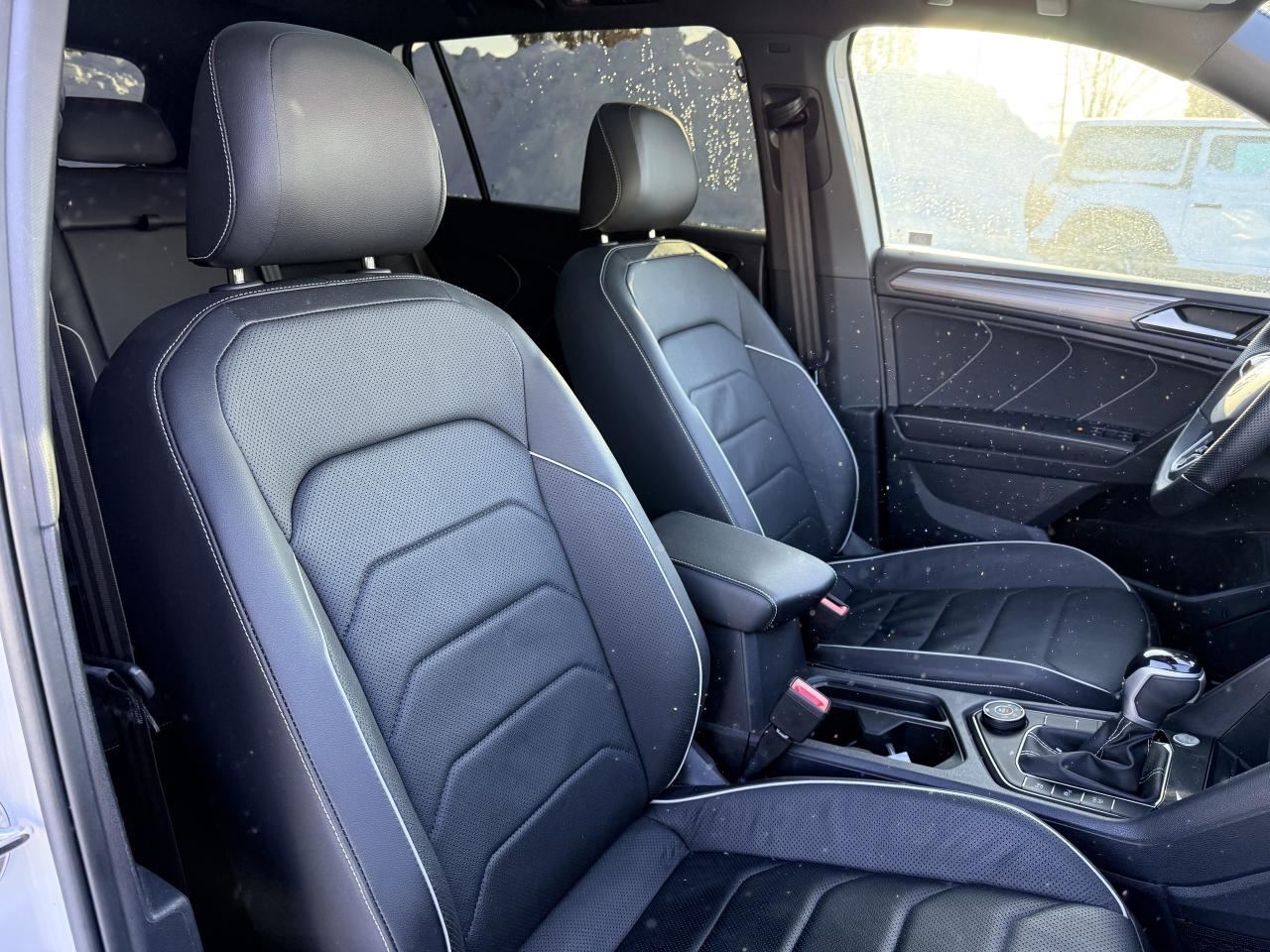 2023 Volkswagen Tiguan Highline R-Line 4MOTION | NAVIGATION | BLUETOOTH Photo