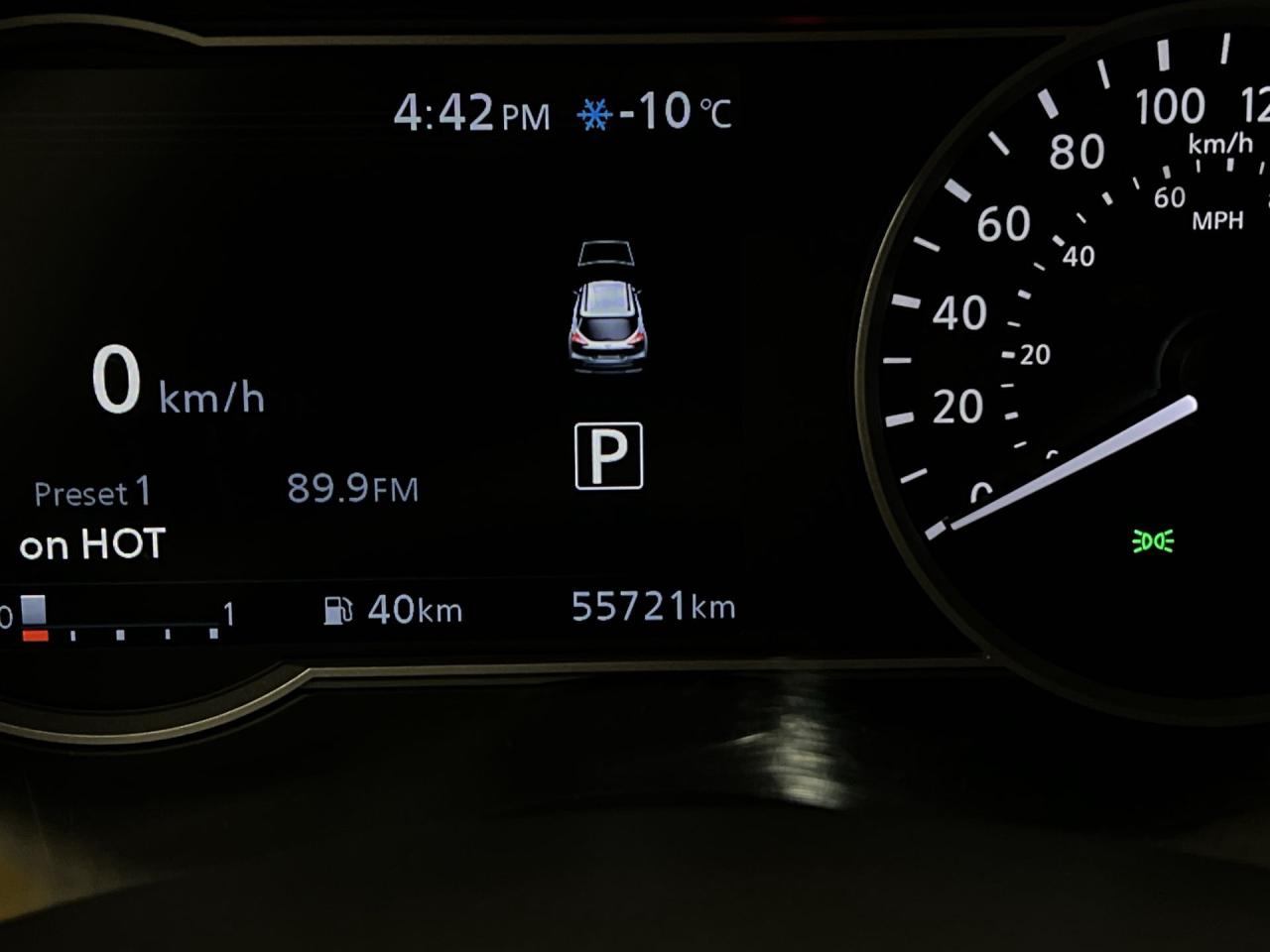 2018 Nissan Kicks SV AWD | ONLY 56,000KMS! | HTD SEATS | CARPLAY Photo