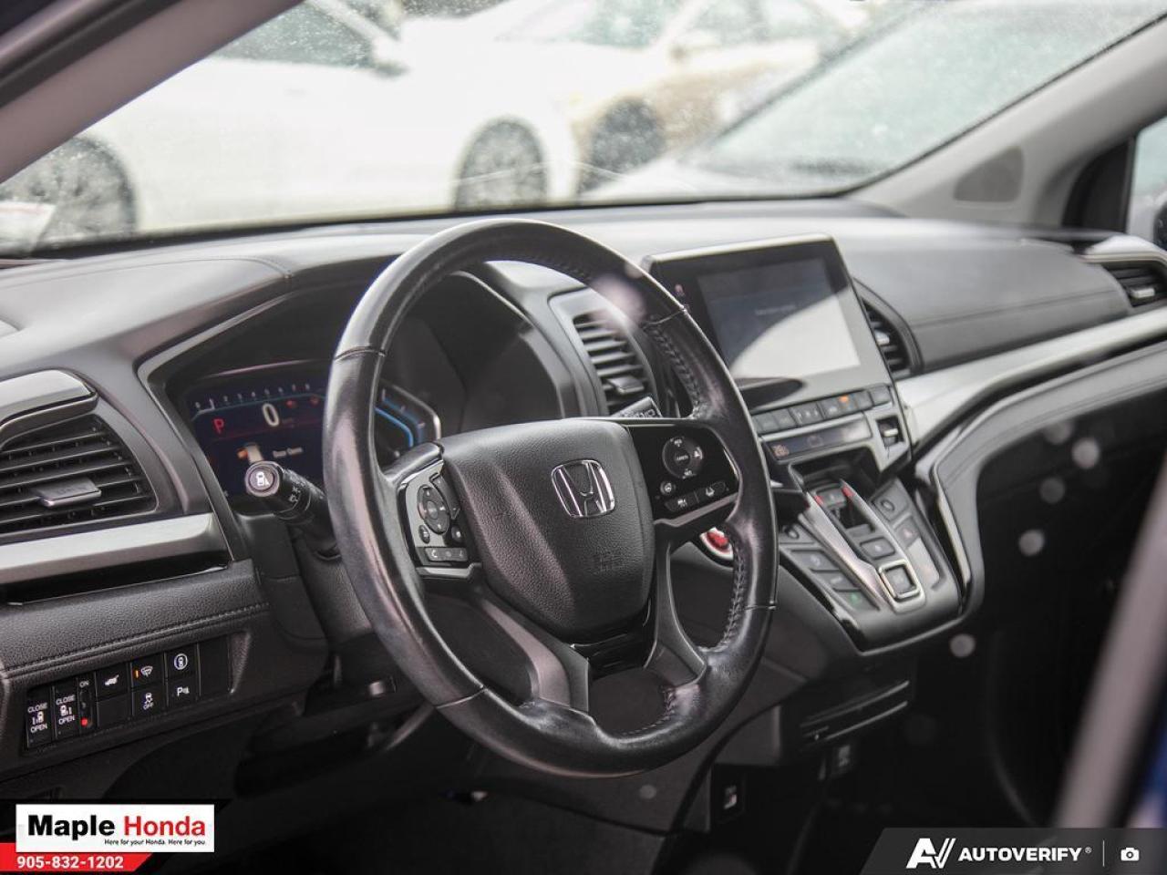 2022 Honda Odyssey Leather Seats| Sunroof| Navigation| Front and Rear Photo