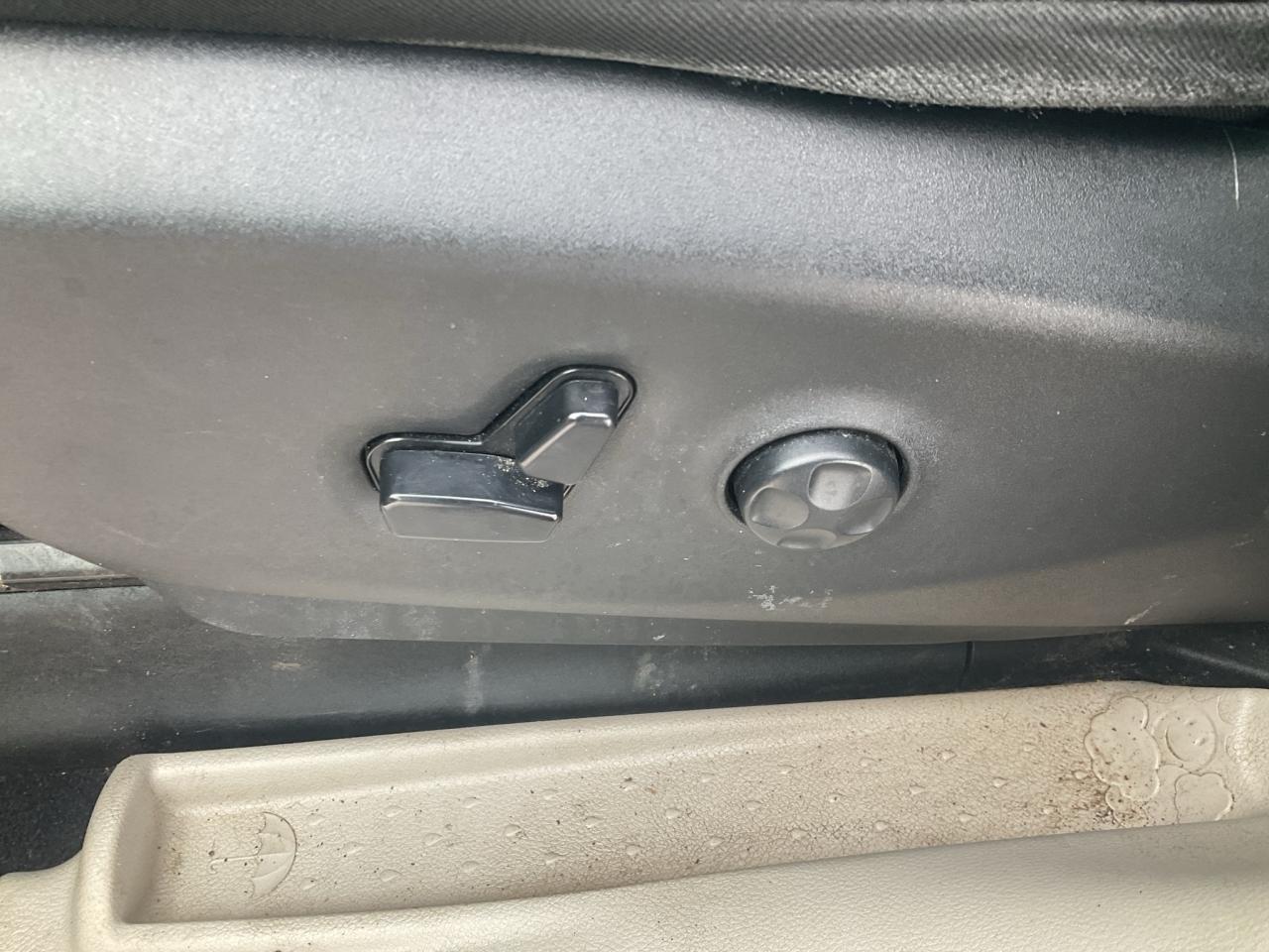 2018 Chrysler Pacifica NAV / POWER SLIDING DOORS / REMOTE START Photo