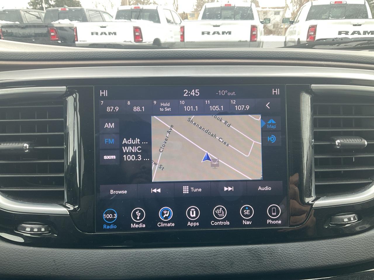 2018 Chrysler Pacifica NAV / POWER SLIDING DOORS / REMOTE START Photo