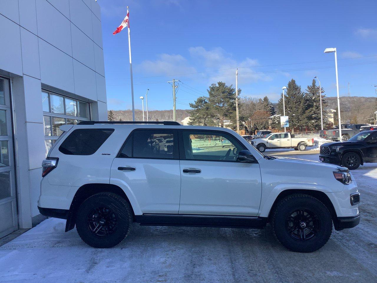 2021 Toyota 4Runner Limited Photo3