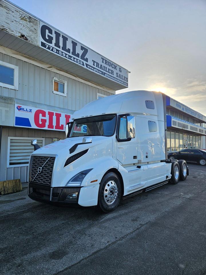 2024 Volvo VNL 760 - Photo #1