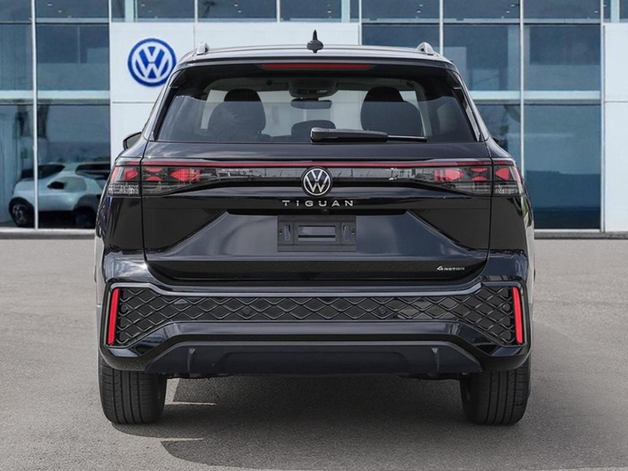 2026 Volkswagen Tiguan Highline Turbo R-Line Photo4