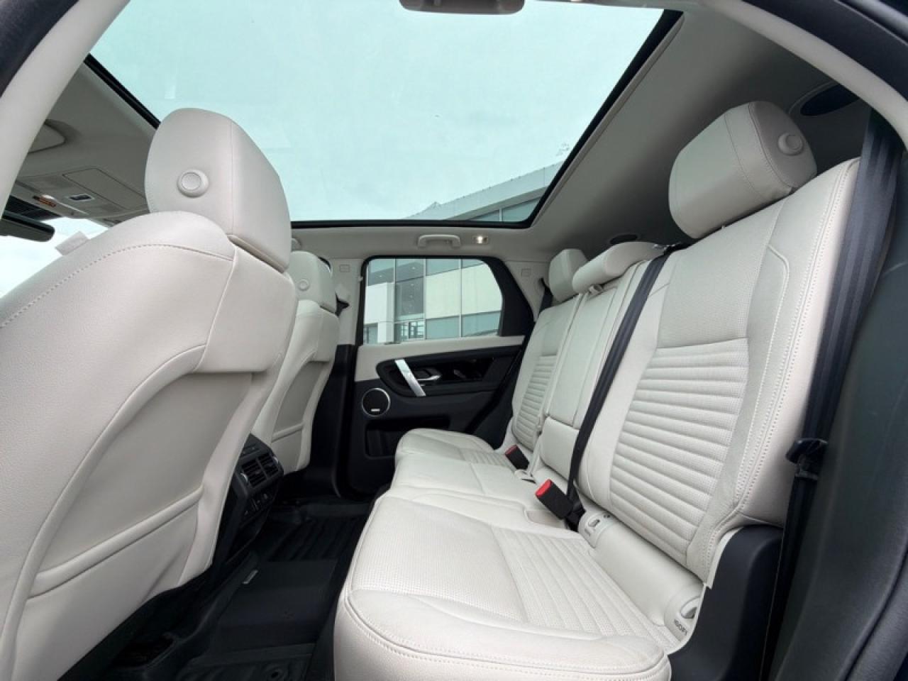 2022 Land Rover Discovery Sport 247hp SE  - Leather Seats Photo