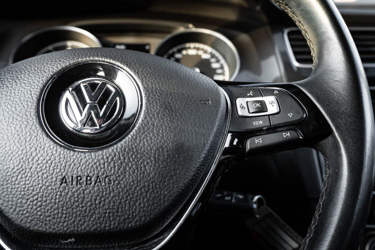 2019 Volkswagen Golf Sportwagen Photo