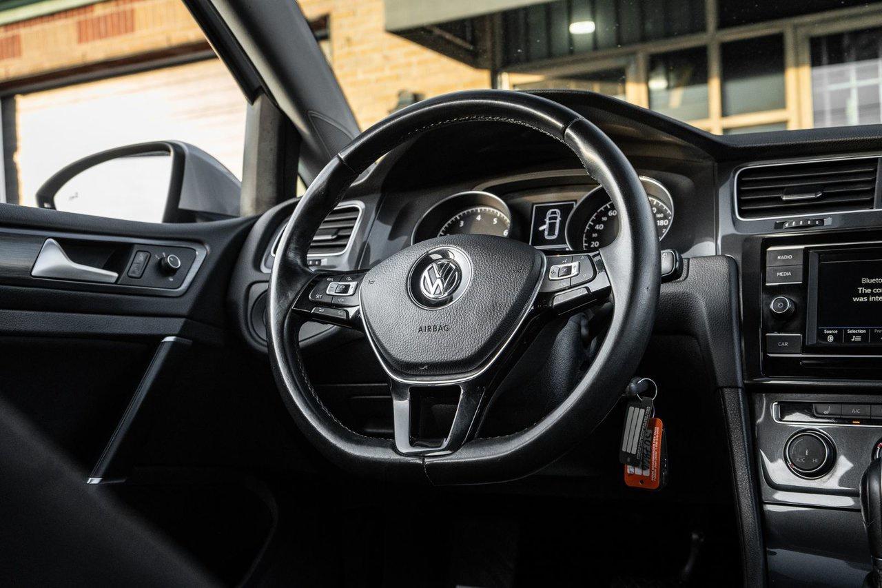 2019 Volkswagen Golf Sportwagen Photo