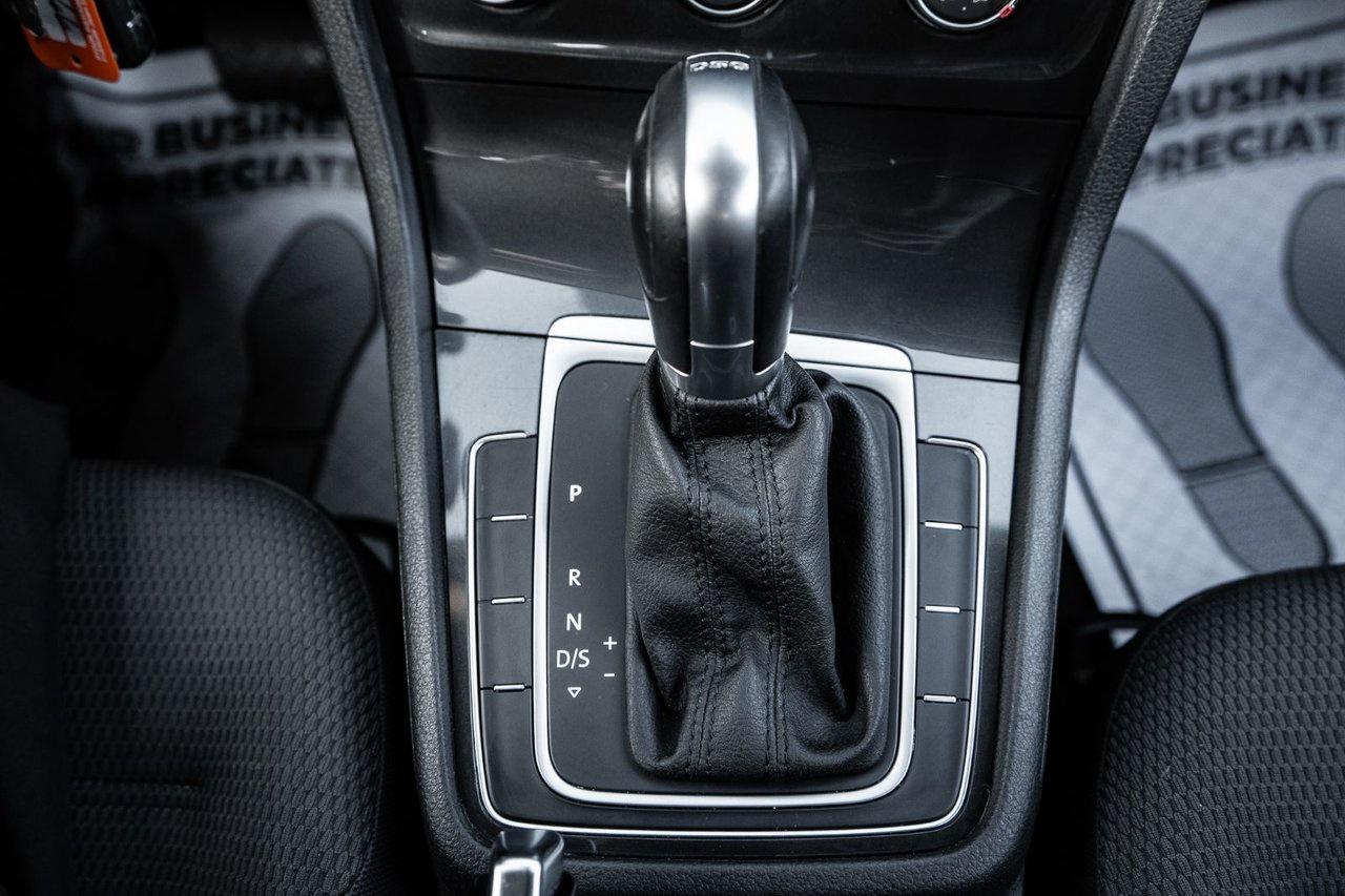 2019 Volkswagen Golf Sportwagen Photo