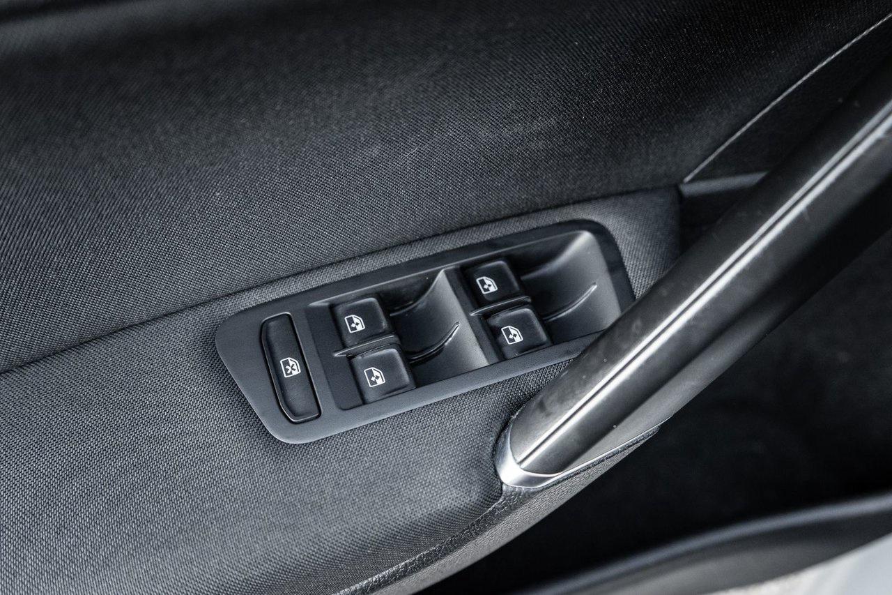 2019 Volkswagen Golf Sportwagen Photo