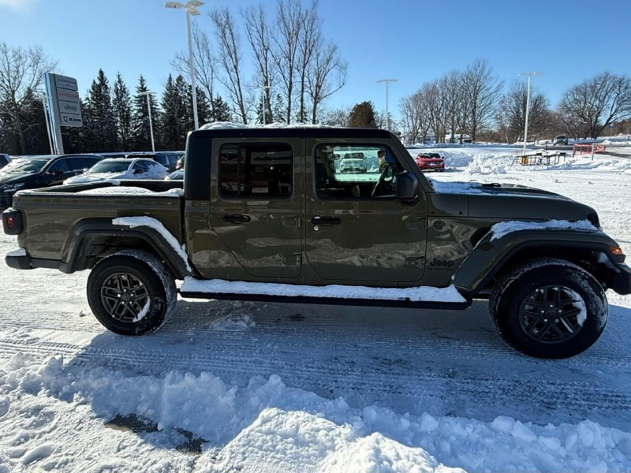 2026 Jeep Gladiator Sport S  - Freedom Top Photo