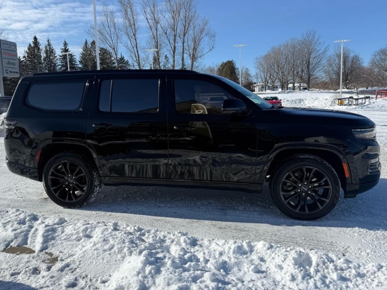 2023 Jeep Grand Wagoneer SERIES II OBSIDIAN Photo