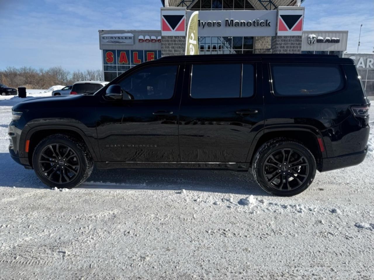 2023 Jeep Grand Wagoneer SERIES II OBSIDIAN Photo