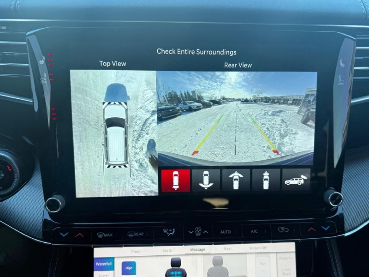 2023 Jeep Grand Wagoneer SERIES II OBSIDIAN Photo