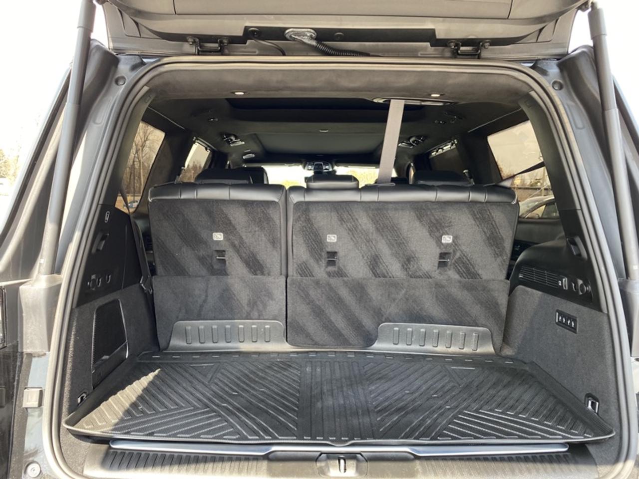 2023 Jeep Grand Wagoneer Series II Obsidian  - Trade-in Photo