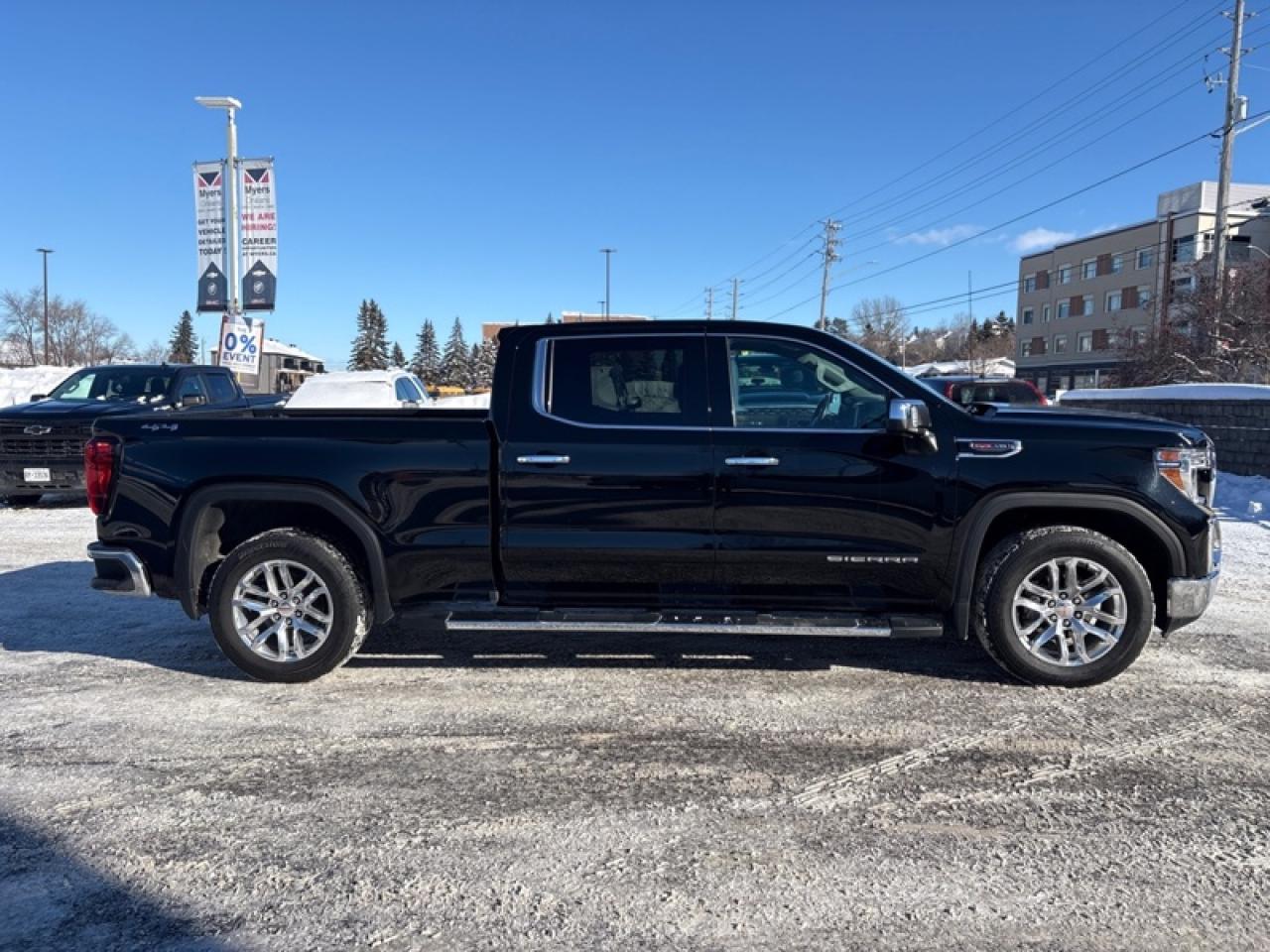 2021 GMC Sierra 1500 SLT Photo3