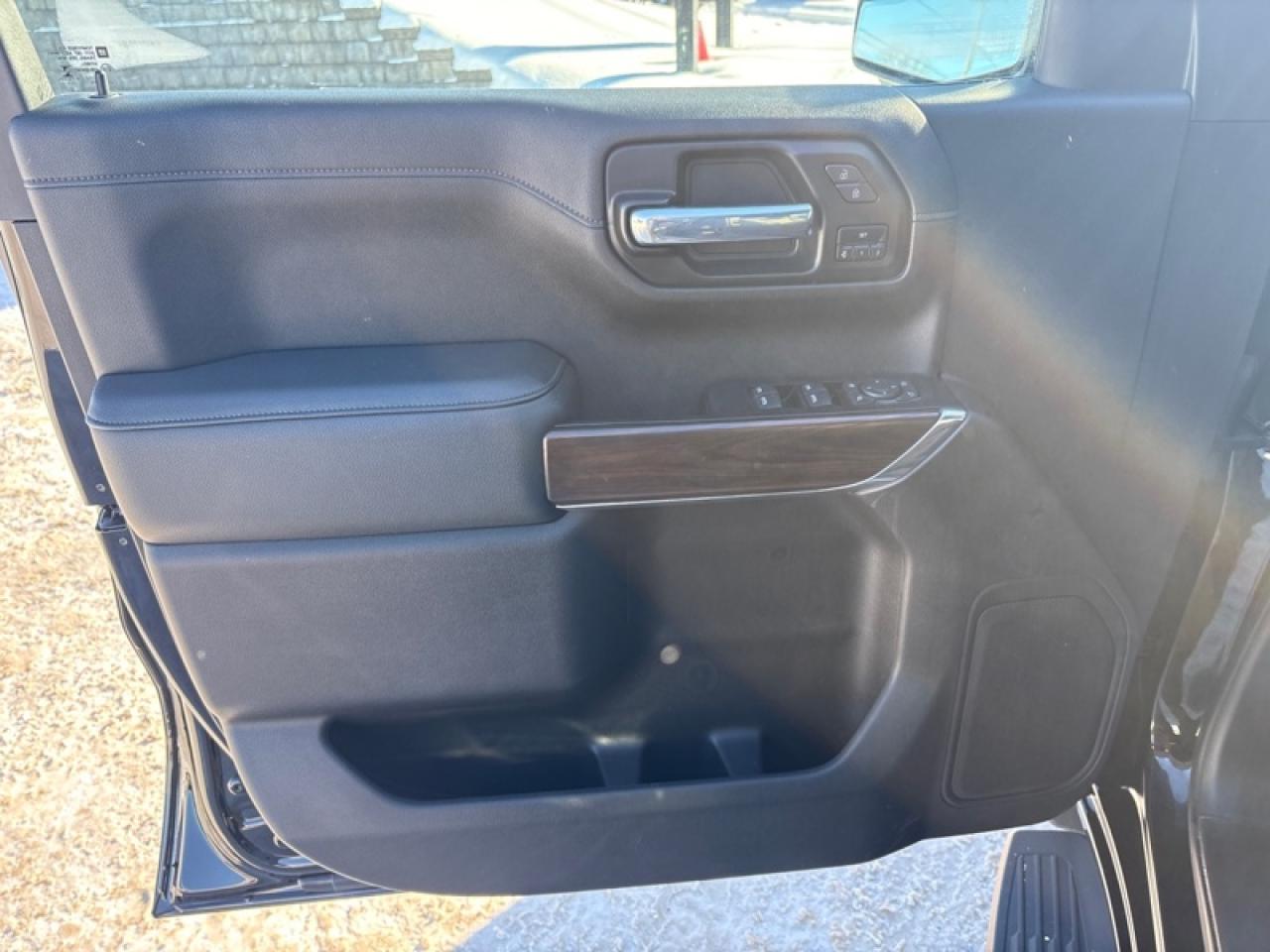 2021 GMC Sierra 1500 SLT Photo