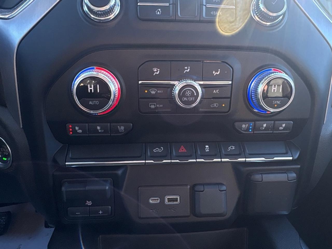 2021 GMC Sierra 1500 SLT Photo